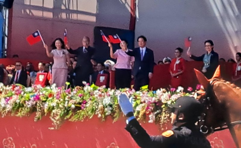 院長主持中華民國中樞暨各界慶祝114年國慶大會  韓國瑜：國恩家慶的美好裡，再次找回創建中華民國的最初感動