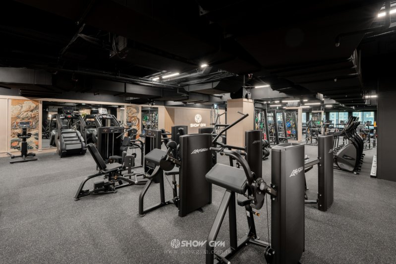 高雄健身美學新標竿！SHOW GYM 秀健身二號店進駐大立百貨