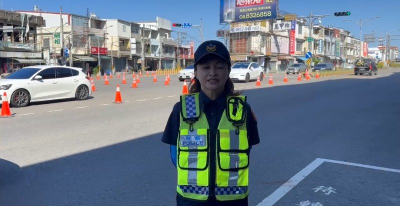 國慶連假首日南下車潮湧現　枋警啟動調撥車道疏導交通